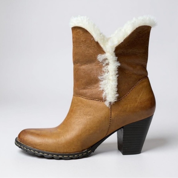 BORN Shearling Lined Tan Leather Heeled Boots | 37 - Picture 1 of 11